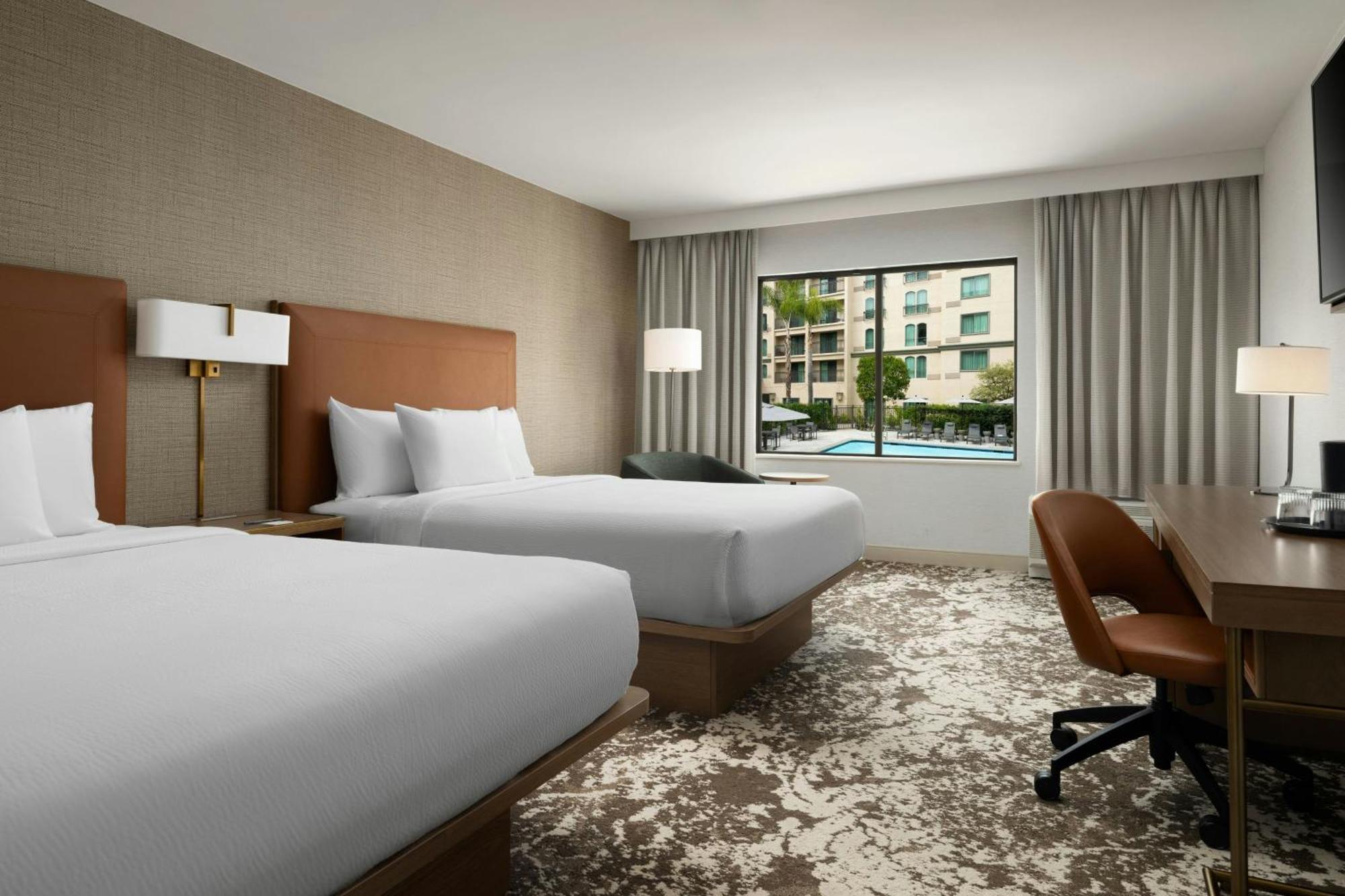 Courtyard By Marriott Los Angeles Pasadena Old Town Экстерьер фото